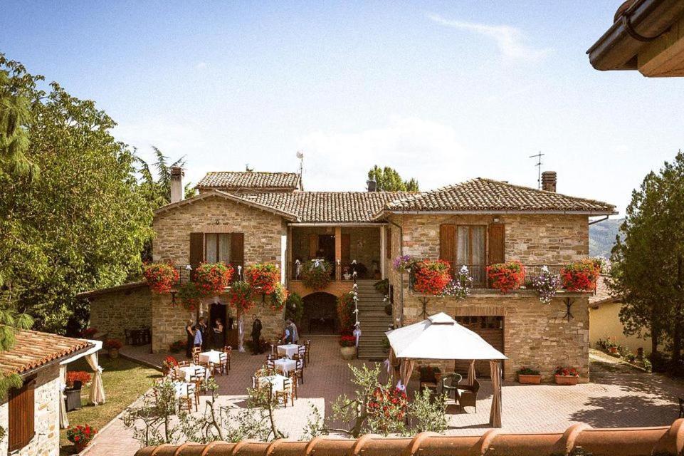 Aurora Villa Gubbio Luaran gambar