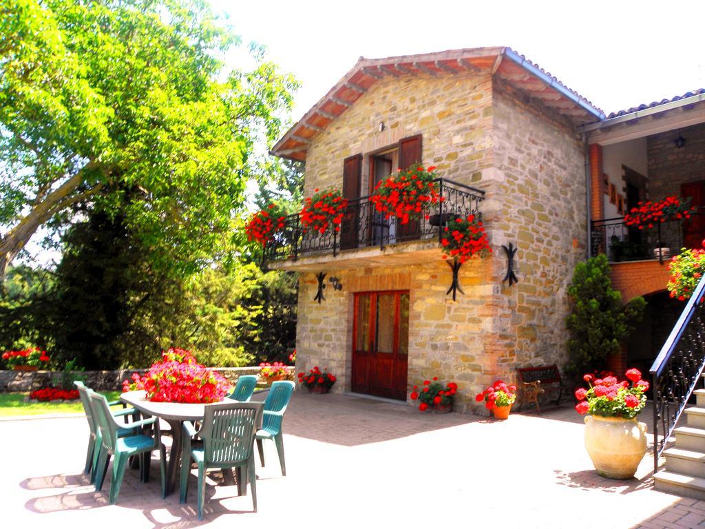 Aurora Villa Gubbio Luaran gambar
