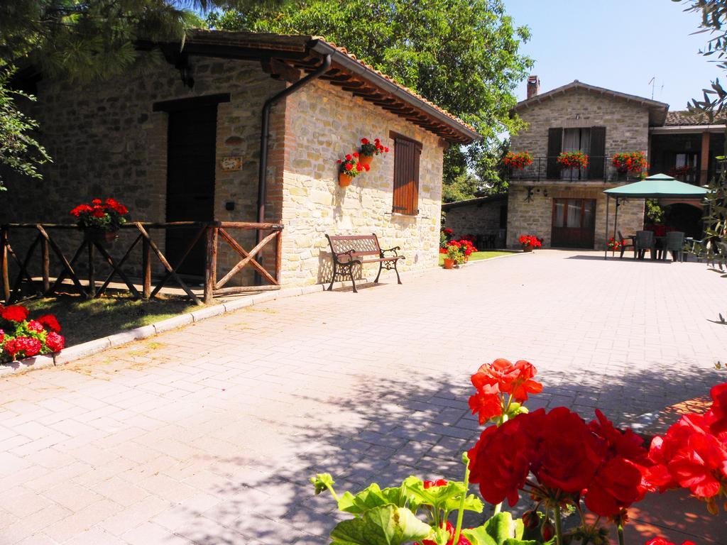 Aurora Villa Gubbio Luaran gambar
