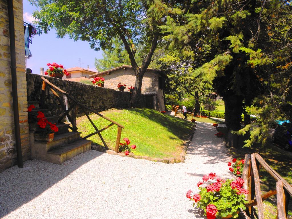 Aurora Villa Gubbio Luaran gambar